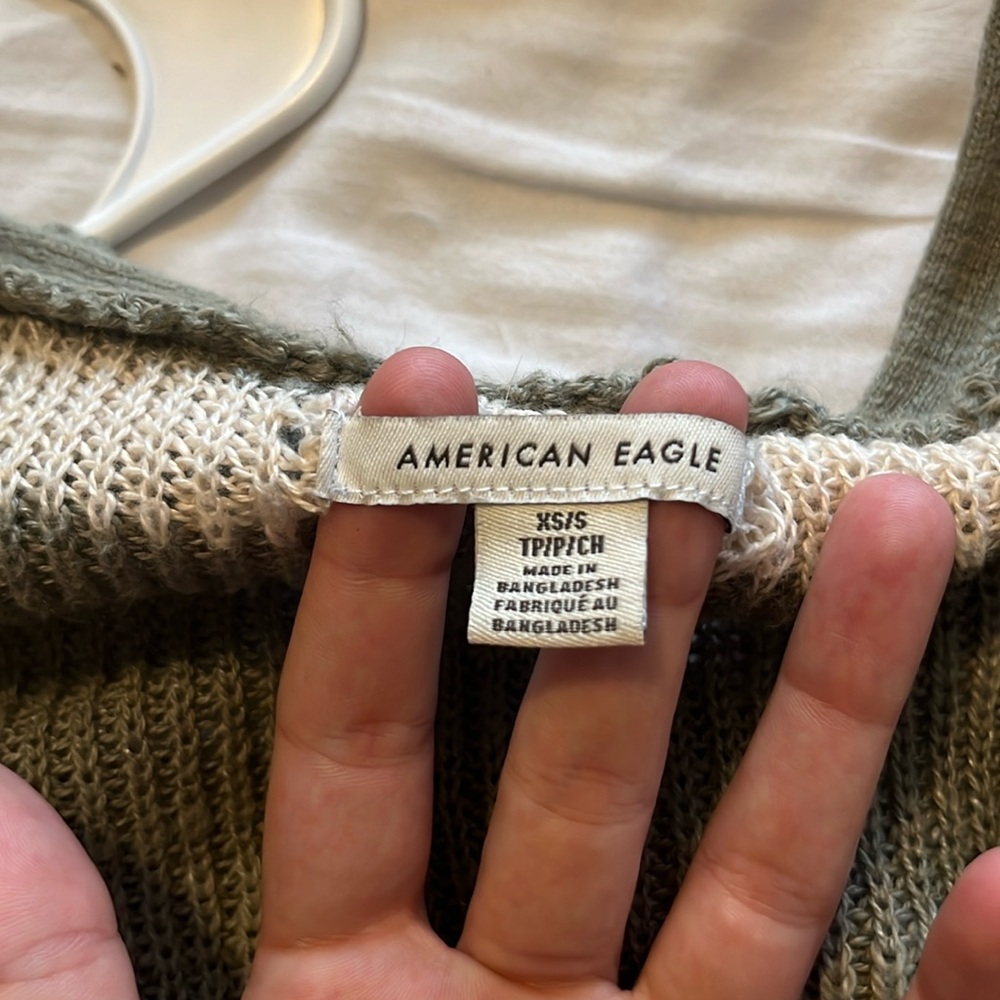 American eagle sweater